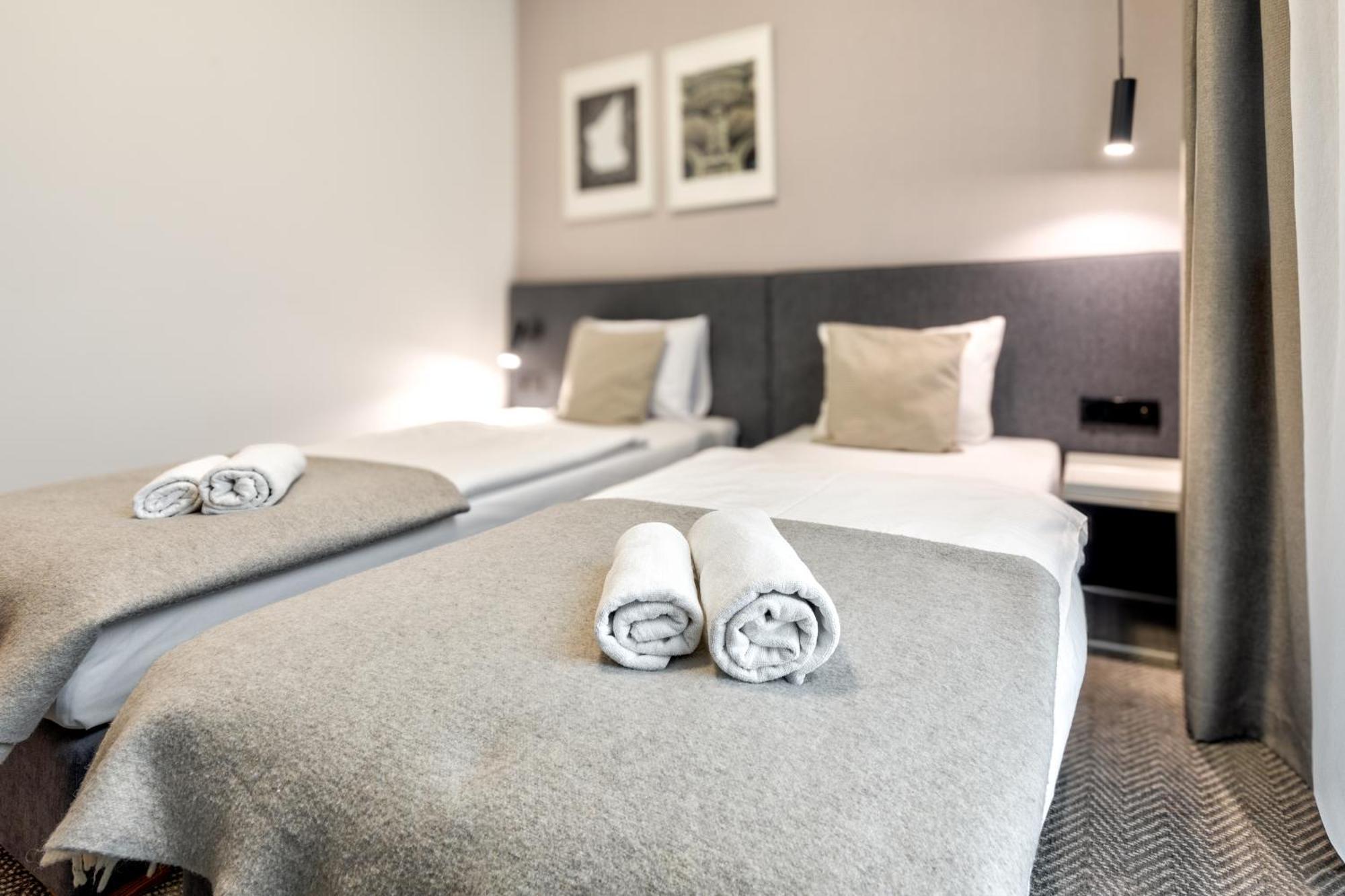 Cotton House Apartment Lodź Bagian luar foto