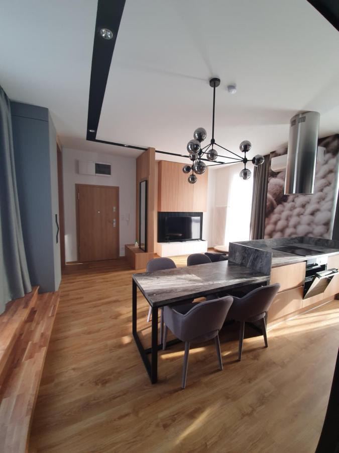 Cotton House Apartment Lodź Bagian luar foto